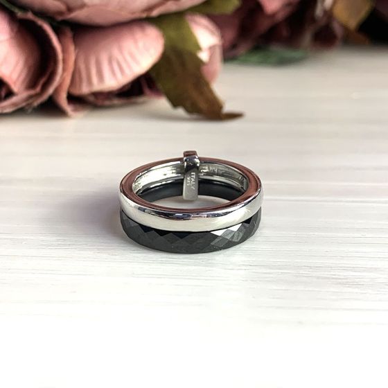 Серебряное кольцо с керамикой