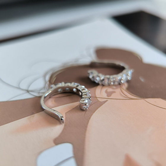 Silver earrings with cubic zirconia
