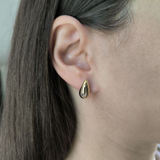 Silver earrings without stones