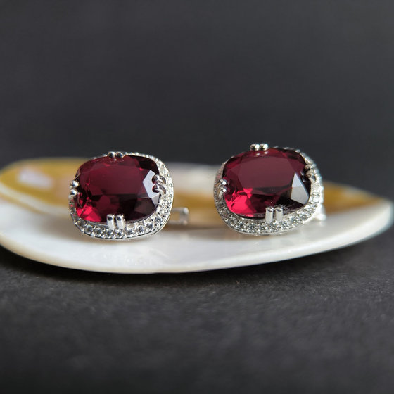 Silver earrings with nano garnet 9.39ct