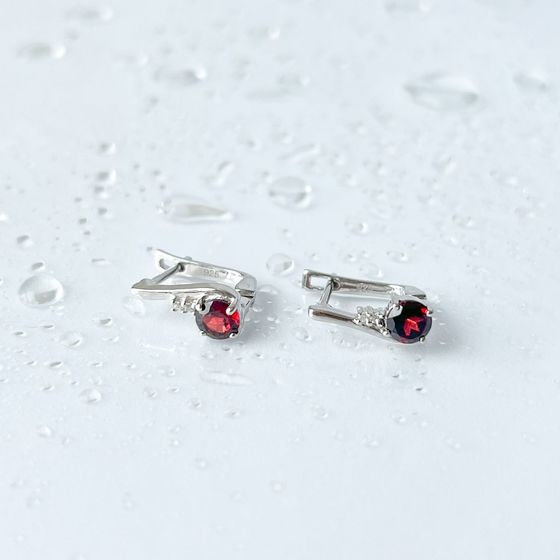 Серебряные серьги с гранатом 1.269ct