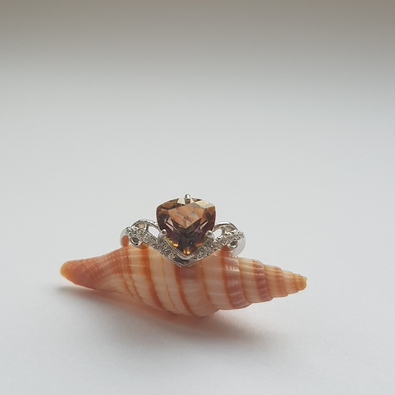 Срібна каблучка з містик топазом 2.3ct