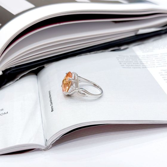 Срібна каблучка із золотим кварцом 4.448ct, фіанітами
