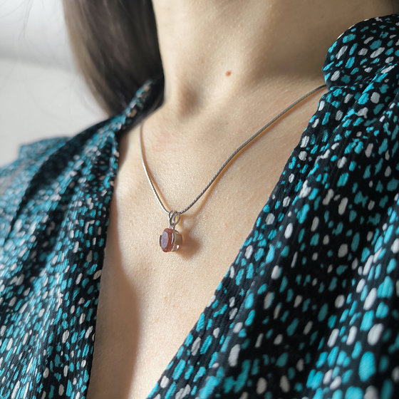 Серебряная подвеска с султанитом 1.172ct