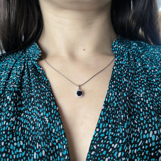 Silver pendant with sapphire nano 1.099ct