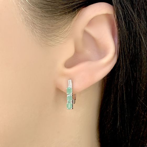 Silver earrings with emerald 1.133ct