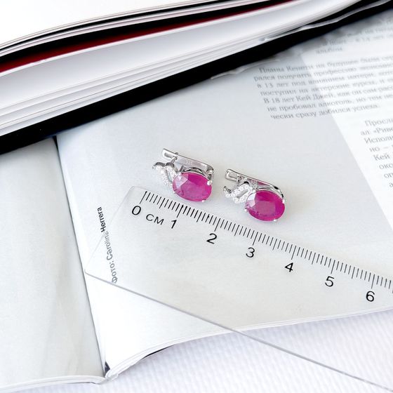 Срібні сережки з рубіном 7.97ct, фіанітами