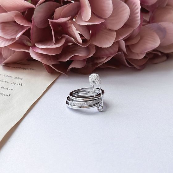 Silver Ring with Fianites