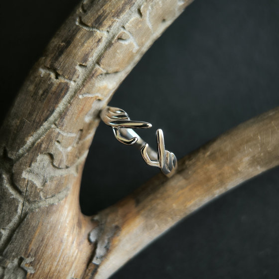 Срібне кільце без каменів