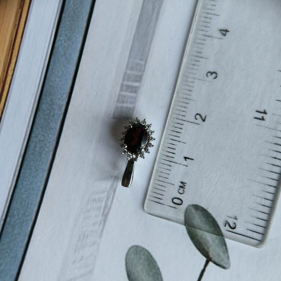 Срібна підвіска з гранатом 1.094ct