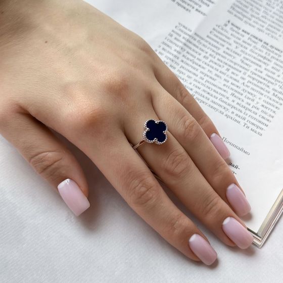 Silver ring with lapis lazuli