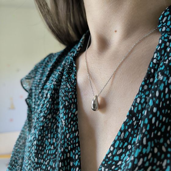 Silver necklace without stones