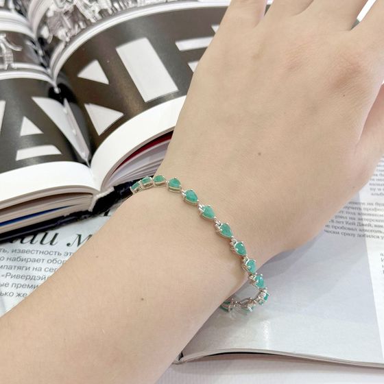 Silver bracelet with emerald 6.717ct