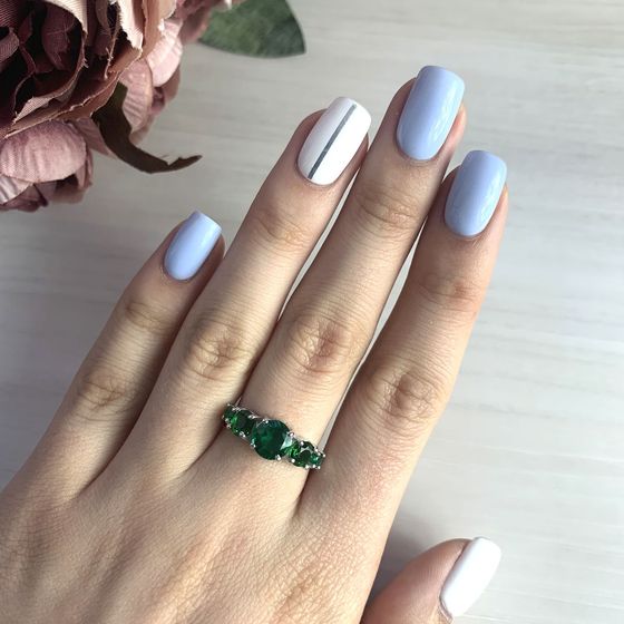 Срібна каблучка зі смарагдом nano 1.9ct