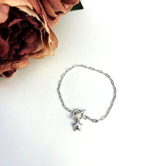 Silver bracelet without stones