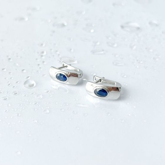 Silver earrings with sapphire 1.095ct