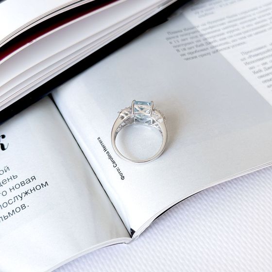 Срібна каблучка з топазом 4.463ct