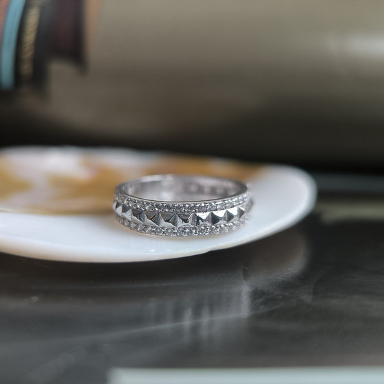Silver Ring with Fianites