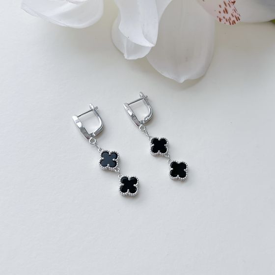 Silver earrings with onyx