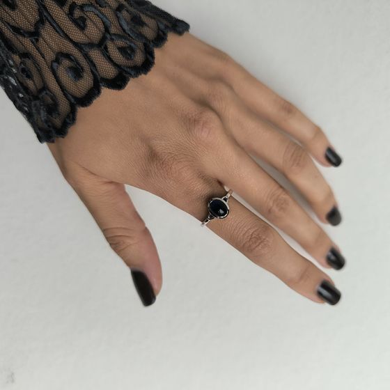 Silver ring with sapphire nano