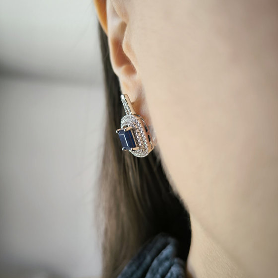 Silver earrings with sapphire 5.717ct, cubic zirconia