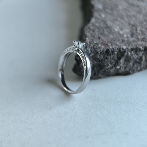 Silver Ring with Fianites