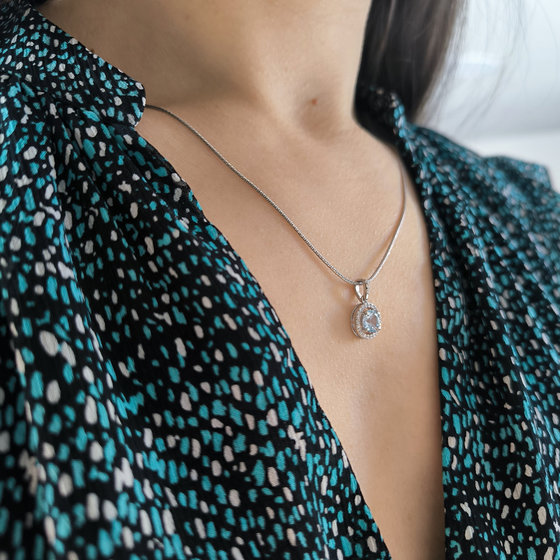 Silver pendant with a 1.3-carat topaz and cubic zirconia