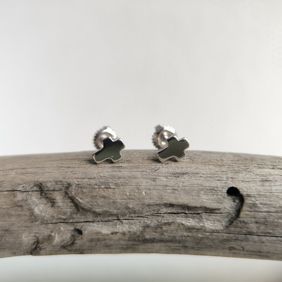 Silver earrings without stones