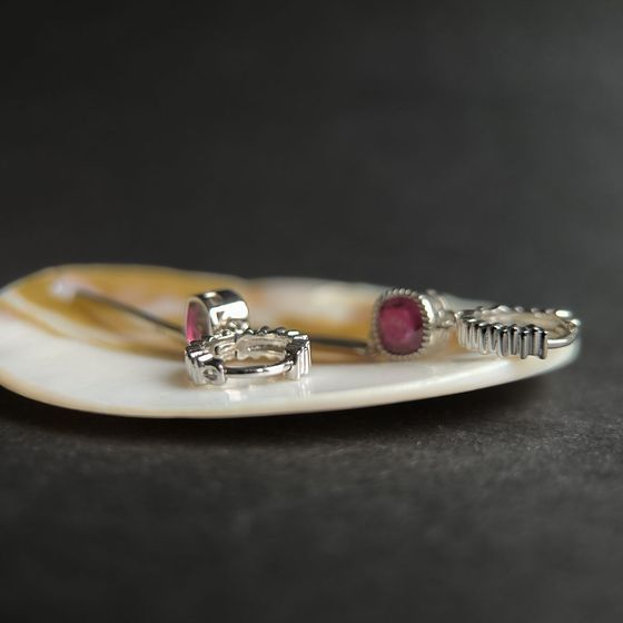 Silver earrings with ruby