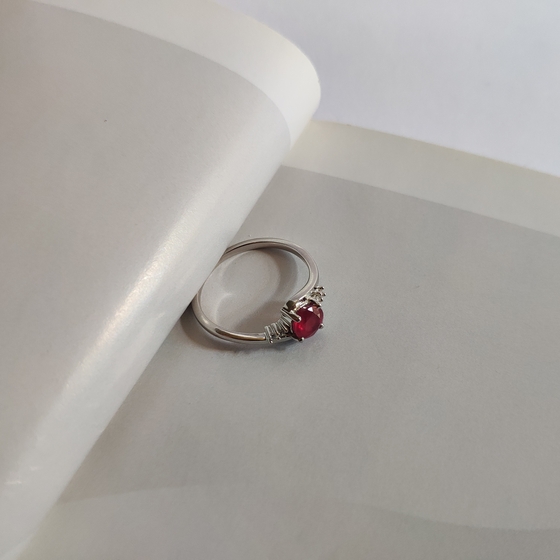 Silver ring with ruby 0.752ct
