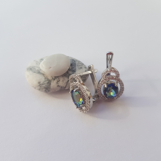 Sterling silver earrings with mystic topaz 1.53ct, pianites