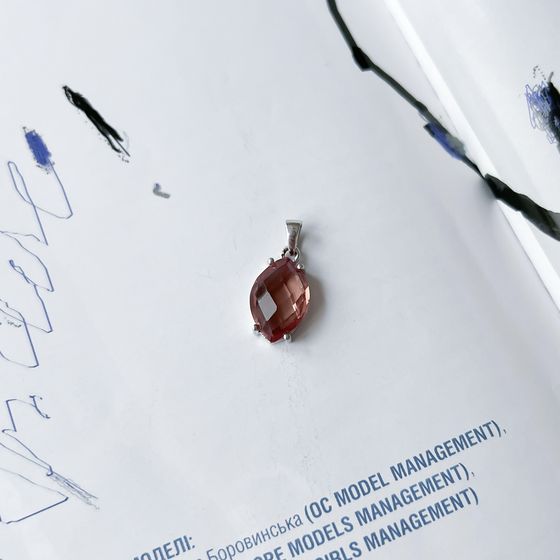 Серебряная подвеска с султанитом 5.272ct