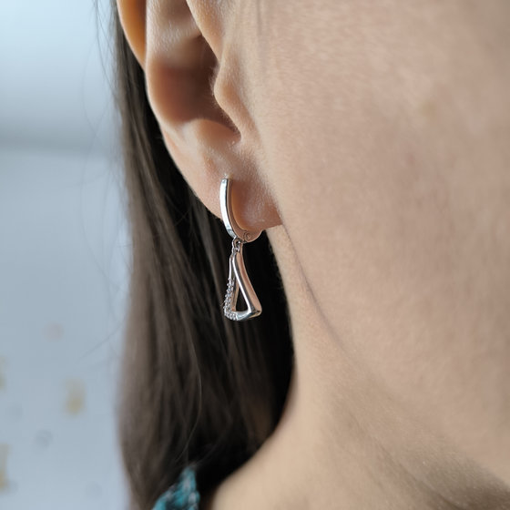 Silver earrings with 0.2ct fianites