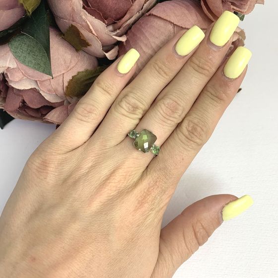 Серебряное кольцо с султанитом 3.592ct