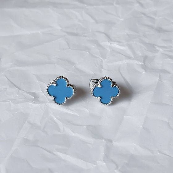 Silver earrings with turquoise