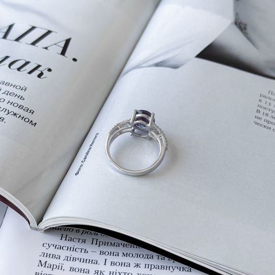 Silver ring with alexandrite