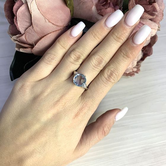 Серебряное кольцо с топазом 3.657ct