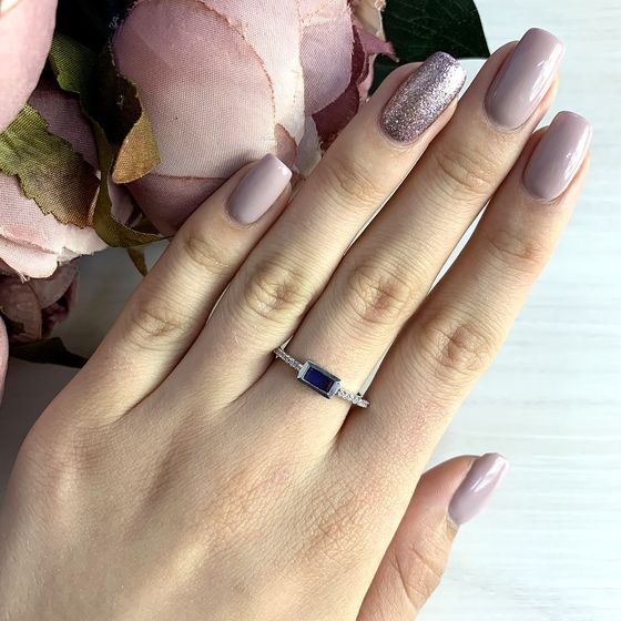 Silver ring with a 0.535-carat nano sapphire