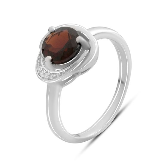 Silver ring with a garnet