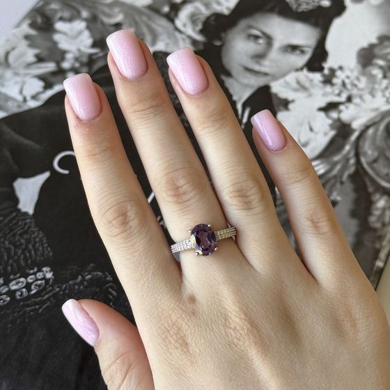 Silver ring with alexandrite