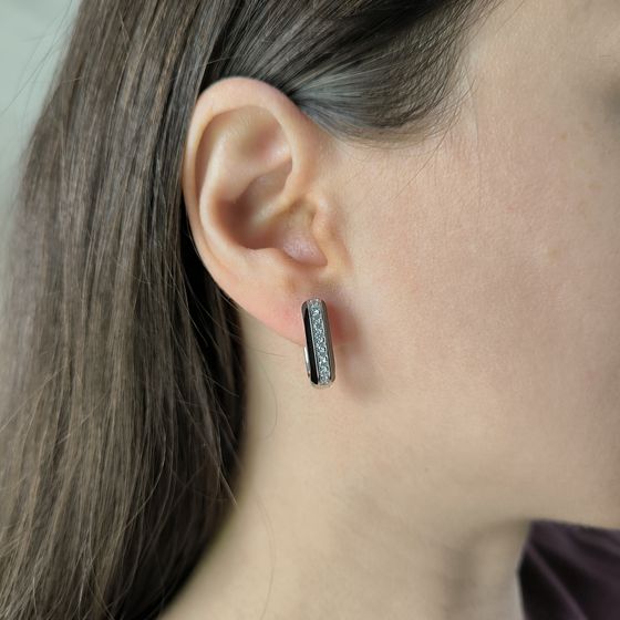 Silver earrings with phianites, semallu