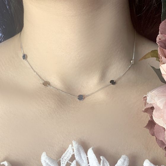 Silver necklace without stones