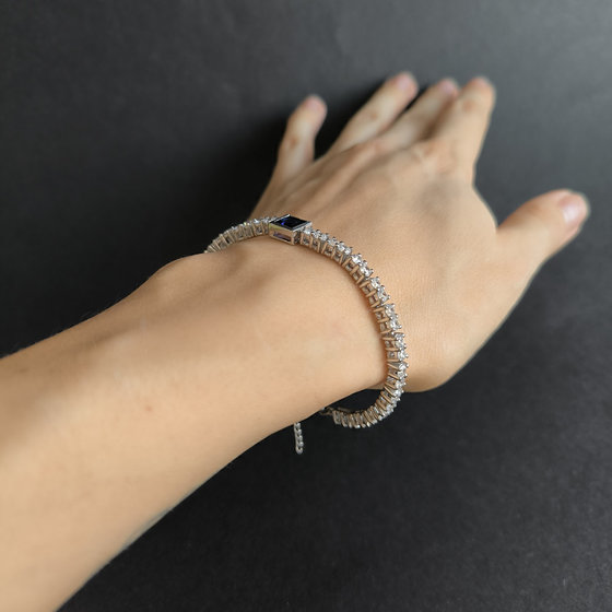 Silver bracelet with nano sapphire 9.25ct