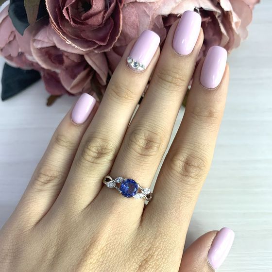 Silver ring with mystic topaz 2.55ct