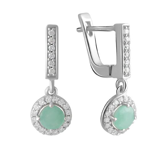 Silver earrings with a 1.652-carat emerald