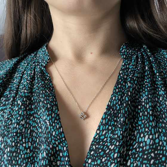 Silver necklace with cubic zirconia