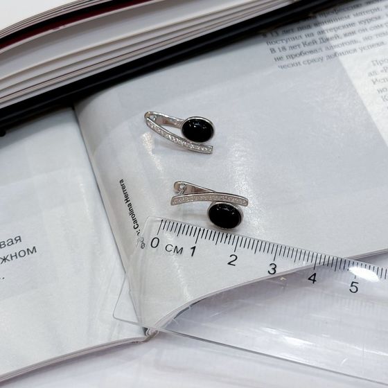Silver earrings with onyx, fianites