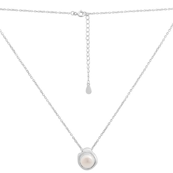 Silver necklace with pearls