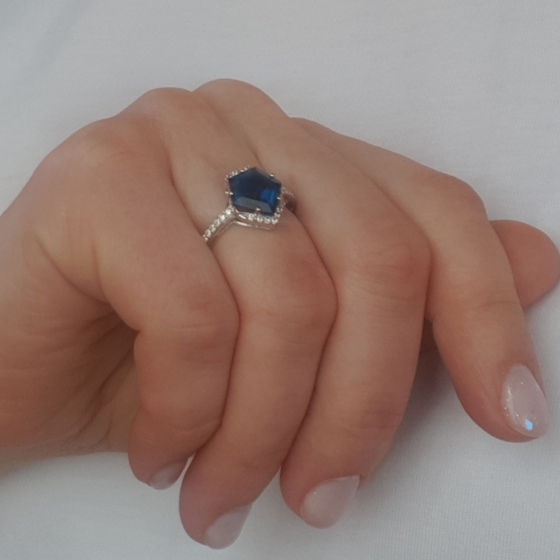 Серебряное кольцо с топазом Лондон Блю 2.575ct