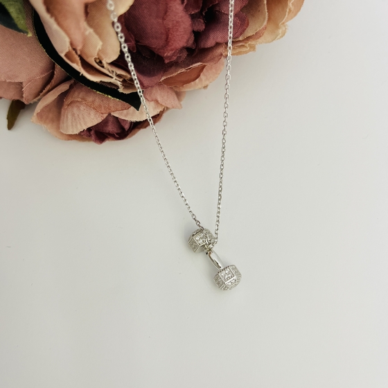 Silver necklace with phianites